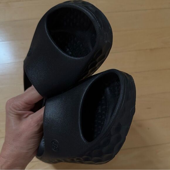 G/FORE G/Slide Ultra-lightweight Waterproof Sandal Street Shoe in Black 6 NWOB main image 7